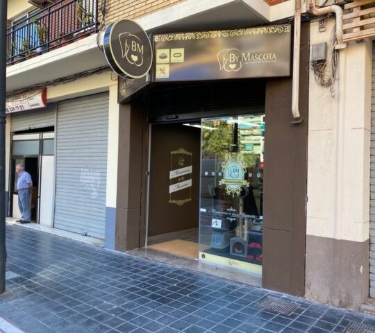 By Mascota Quatre Carreres – Tienda Mascotas, Peluquería Canina Valencia By Mascota Quatre Carreres – Tienda Mascotas, Peluquería Canina Valencia