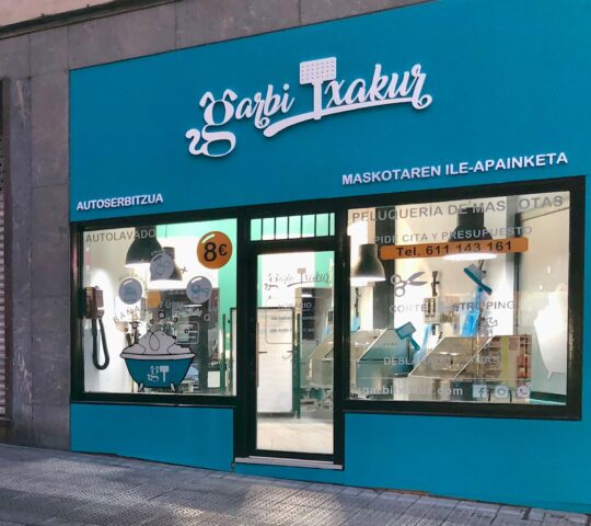 GarbiTxakur Santutxu. Peluquería canina, felina y autolavado de mascotas.